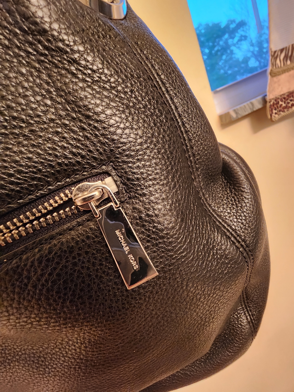 Michael Kors Fulton Black Pebbled Leather Shoulder Bag - Picture 6 of 7
